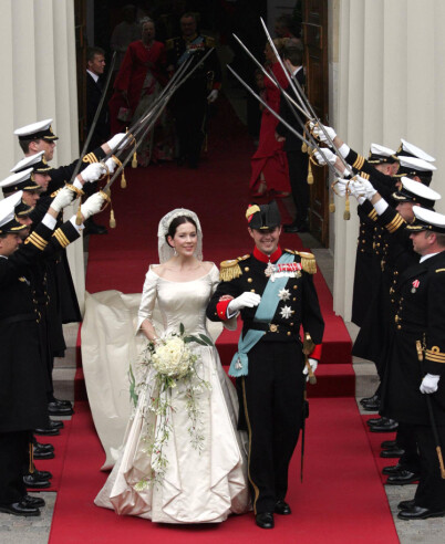 STORSLÅTT BRYLLUP: Kronprinsesse Mary og kronprins Frederik giftet seg i 2004. I dag feirer de sin 16 års bryllupsdag. Foto: NTB Scanpix STORSLÅTT BRYLLUP: Kronprinsesse Mary og kronprins Frederik giftet seg i 2004. I dag feirer de sin 16 års bryllupsdag. Foto: NTB Scanpix